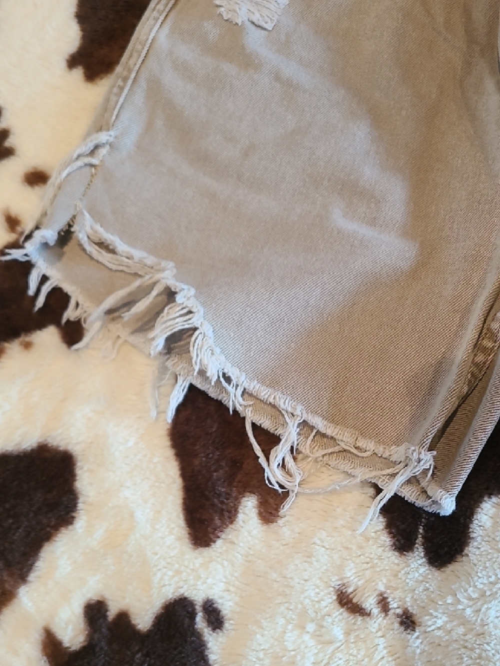 We The Free Distressed Tan Button-Fly Denim Shorts - Picture 6 of 8